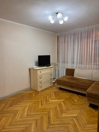 
   Продам 1-комнатную, 30 м², Ленина ул, 218

. Фото 2.