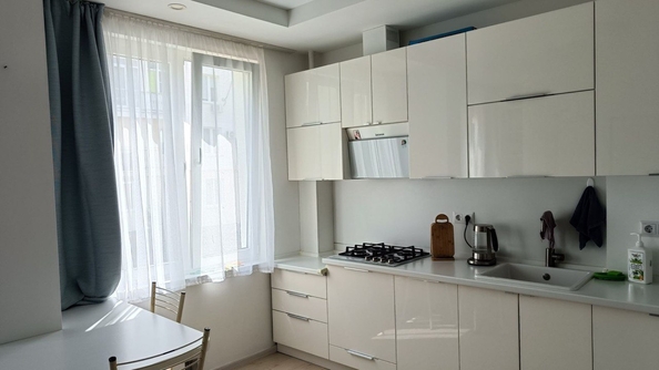 
   Продам 1-комнатную, 40 м², Дивноморская ул, к 5

. Фото 1.