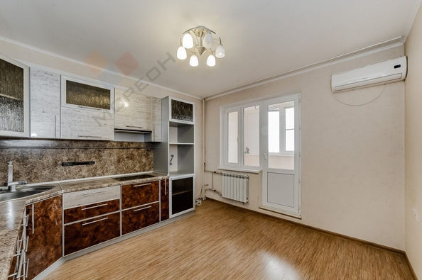 
   Продам 3-комнатную, 81.5 м², 9-я Тихая ул, 5

. Фото 10.