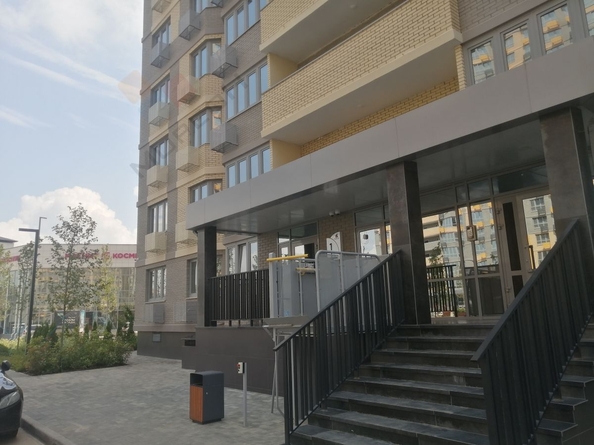 
   Продам 2-комнатную, 70.8 м², Мачуги В.Н. ул, 166/Ак2

. Фото 11.