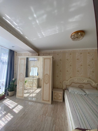 
   Продам 2-комнатную, 63 м², Туапсинская ул, 9/1

. Фото 2.