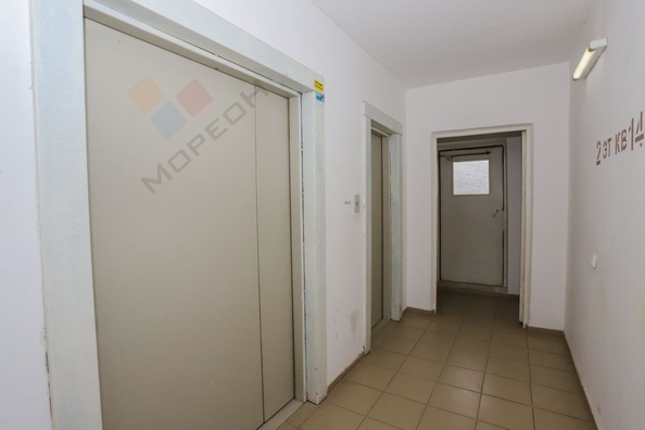 
   Продам 1-комнатную, 39.5 м², Карякина ул, 15

. Фото 8.