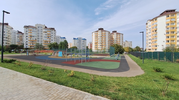 
   Продам 2-комнатную, 52 м², Крылова ул, 13к1

. Фото 19.