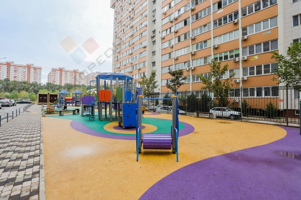 
   Продам 2-комнатную, 45.7 м², Домбайская ул, 10/2

. Фото 14.