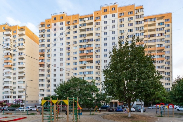 
   Продам 2-комнатную, 56.1 м², Героя Аверкиева А.А. ул, 16

. Фото 19.