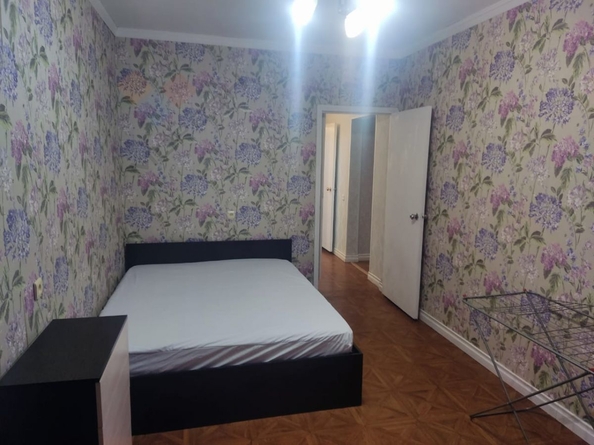 
   Продам 3-комнатную, 65.5 м², Черкасская ул, 47

. Фото 3.