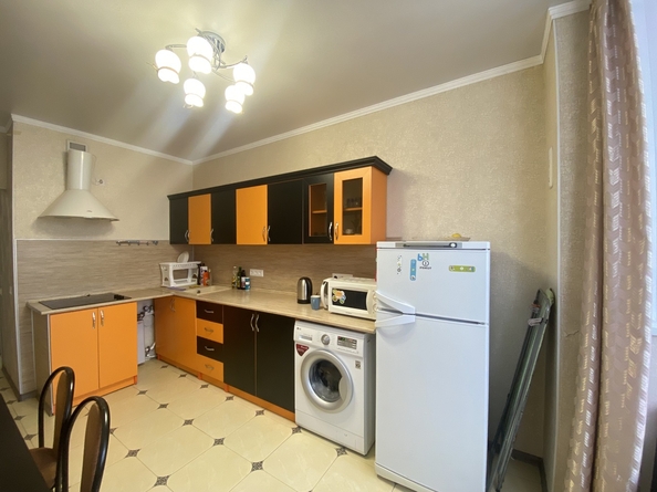 
   Продам 1-комнатную, 37 м², Краснозеленых ул, 14

. Фото 4.