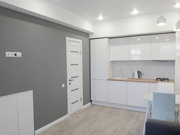 
   Продам 2-комнатную, 88.1 м², Романтиков ул, 2/5

. Фото 8.