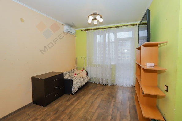 
   Продам 1-комнатную, 39.7 м², Сергея Есенина ул, 84Г

. Фото 5.