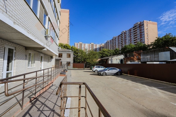 
   Продам 1-комнатную, 38 м², Фабричная ул, 4

. Фото 23.