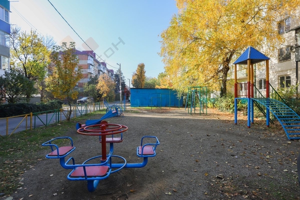 
   Продам 3-комнатную, 61.1 м², Ставропольская ул, 266

. Фото 17.