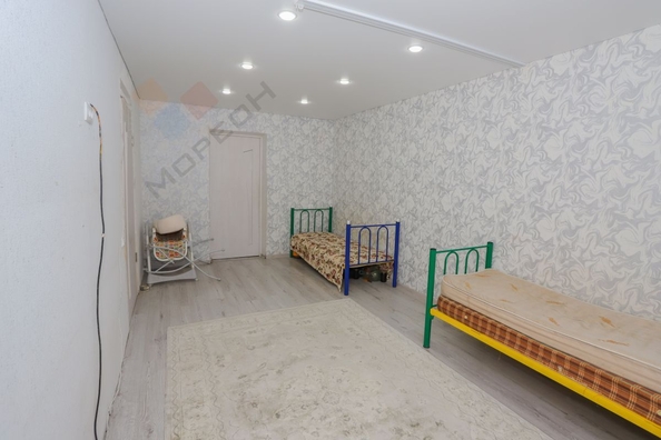 
   Продам 2-комнатную, 43.9 м², Стасова ул, 145А

. Фото 1.