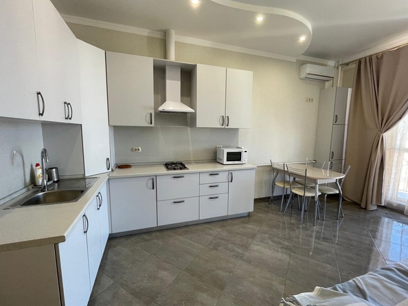 
   Продам 1-комнатную, 51 м², Крымская ул, к 22

. Фото 1.