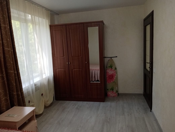 
   Продам 3-комнатную, 51 м², Гринченко ул, д 38

. Фото 4.