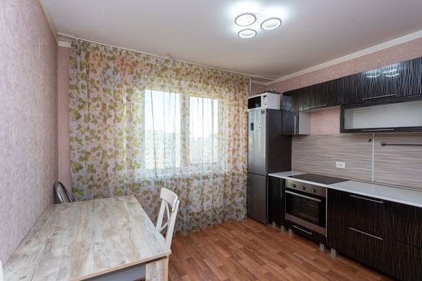 
   Продам 1-комнатную, 39 м², Котлярова Н.С. ул, 21

. Фото 1.