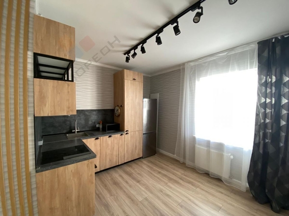 
   Продам 1-комнатную, 39 м², Лавочкина (Пашковский жилой массив т ул, 27

. Фото 2.