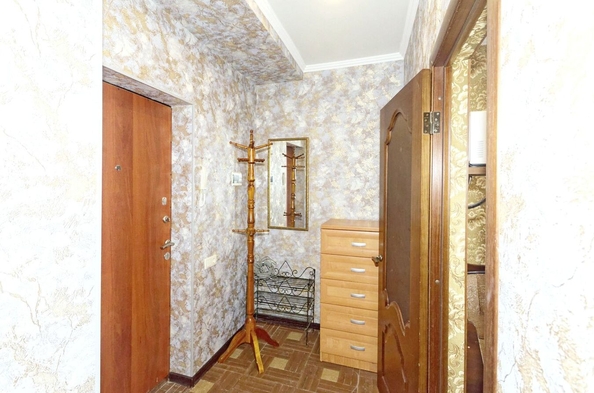 
   Продам 1-комнатную, 37 м², Самбурова ул, 207

. Фото 10.