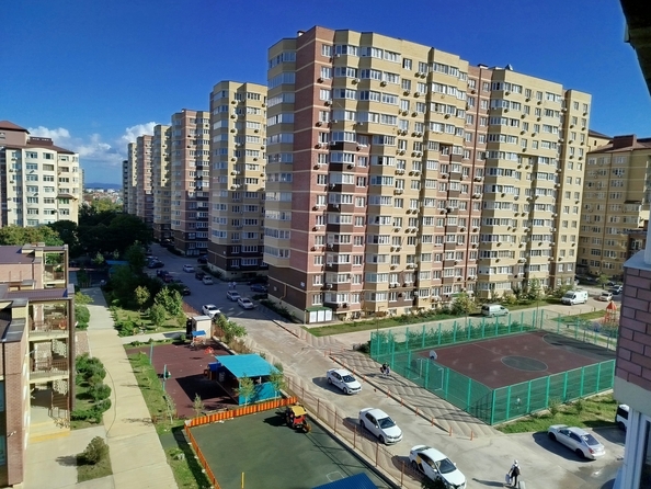 
   Продам 2-комнатную, 39 м², Лазурная ул, 10к2

. Фото 13.