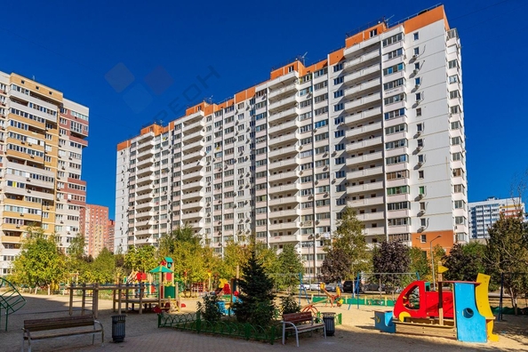 
   Продам 2-комнатную, 64.8 м², Героя Яцкова И.В. ул, 20

. Фото 21.