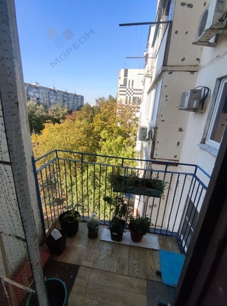 
   Продам 1-комнатную, 35 м², 30-й Иркутской Дивизии ул, 10/1

. Фото 3.