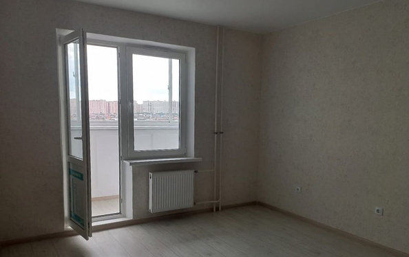 
   Продам 1-комнатную, 37.25 м², Генерала Трошева Г.Н. ул, 21

. Фото 2.