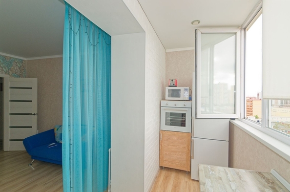 
   Продам 2-комнатную, 73 м², Владимирская ул, 144

. Фото 4.