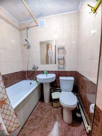 
   Продам 2-комнатную, 41.3 м², Стасова ул, 140

. Фото 12.