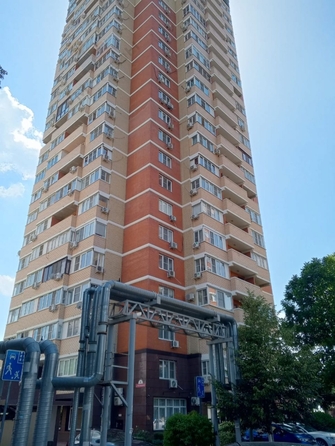 
   Продам 2-комнатную, 66.5 м², Фестивальная ул, 6

. Фото 1.