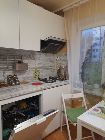 
   Продам 3-комнатную, 95 м², Победы ул, 152

. Фото 11.