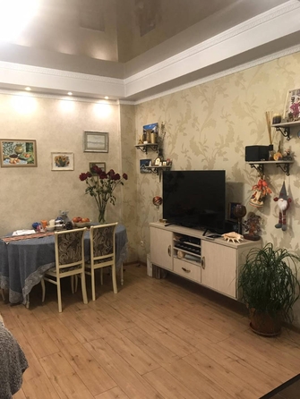 
   Продам 3-комнатную, 69 м², Фурманова ул, 10Е

. Фото 2.