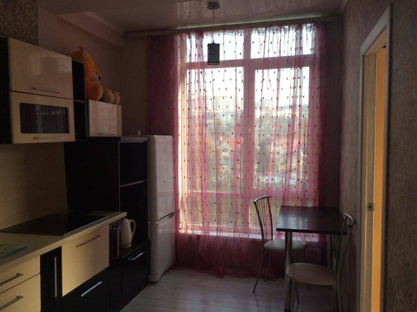 
   Продам 2-комнатную, 39 м², Крымская ул, 71

. Фото 5.