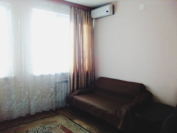 
   Продам 2-комнатную, 33 м², Виноградная ул, 224/11

. Фото 3.