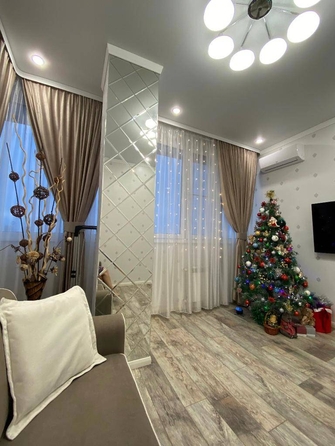 
   Продам 2-комнатную, 61.7 м², Ульянова ул, 122

. Фото 2.