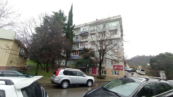 
   Продам 1-комнатную, 32 м², Макаренко ул, 8

. Фото 10.