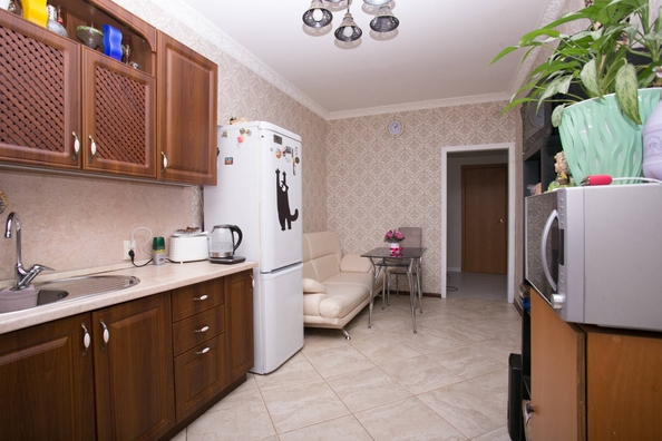 
   Продам 3-комнатную, 92.5 м², Троицкая ул, 61

. Фото 1.