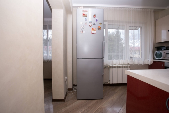 
   Продам 3-комнатную, 71 м², Кирова ул, 75

. Фото 3.