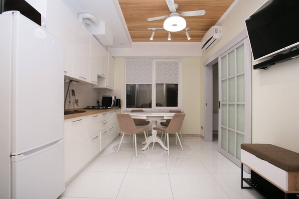 
   Продам 1-комнатную, 31.4 м², Просвещения ул, 167

. Фото 1.