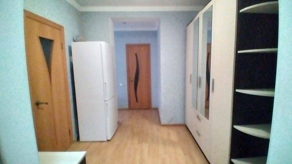 
   Продам 2-комнатную, 65 м², Кирпичная ул, 3

. Фото 2.