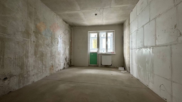 
   Продам 1-комнатную, 41.4 м², Валерия Гассия ул, 4/7к2

. Фото 3.