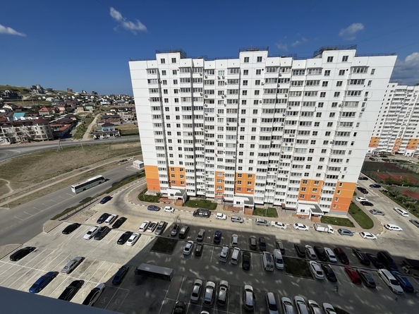 
   Продам 1-комнатную, 39 м², Ленина ул, 239

. Фото 2.