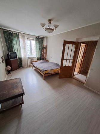 
   Продам 2-комнатную, 48 м², Ленина ул, 169

. Фото 1.