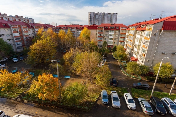 
   Продам 3-комнатную, 64.4 м², Школьная ул, 15/5

. Фото 16.