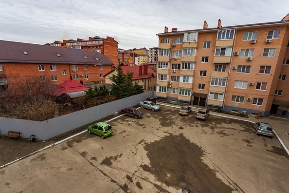 
   Продам 1-комнатную, 35.6 м², Сахалинская ул, 10к2

. Фото 13.