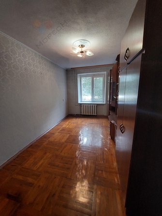 
   Продам 3-комнатную, 59.7 м², Симферопольская ул, 40

. Фото 8.