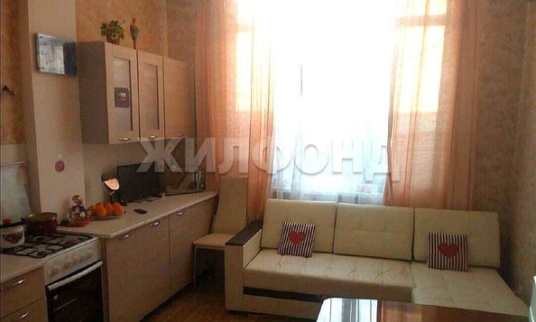 
   Продам 2-комнатную, 56 м², Троицкая (Адлерский р-н) ул, 46

. Фото 5.