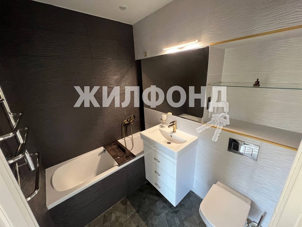 
   Продам 2-комнатную, 46.1 м², Мира пер, 98А

. Фото 13.