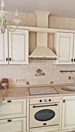 
   Продам 3-комнатную, 97 м², Гастелло ул, 41/3

. Фото 2.