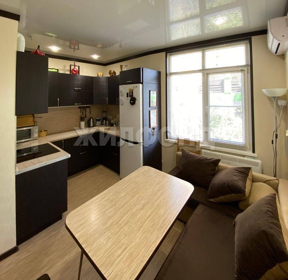 
   Продам 3-комнатную, 45 м², Пархоменко ул, 19А

. Фото 1.