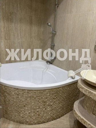 
   Продам 3-комнатную, 87 м², Гастелло ул, 41/3

. Фото 14.