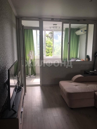 
   Продам 1-комнатную, 36 м², Железобетон снт, 6

. Фото 3.